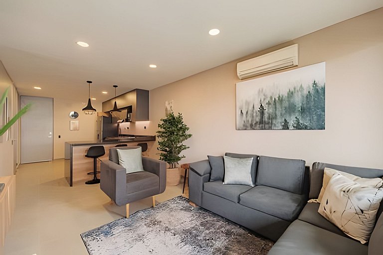 Next Avenue 702 - Apt with balcony and AC/Poblado