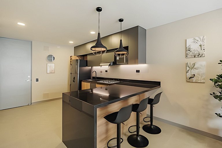 Next Avenue 702 - Apt with balcony and AC/Poblado