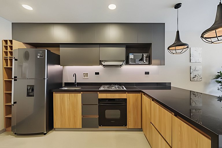 Next Avenue 702 - Apt with balcony and AC/Poblado
