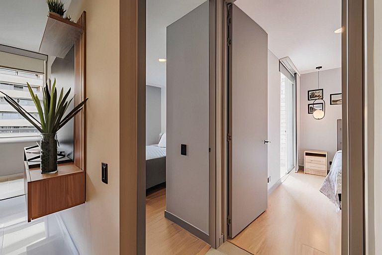 Next Avenue 702 - Apt with balcony and AC/Poblado