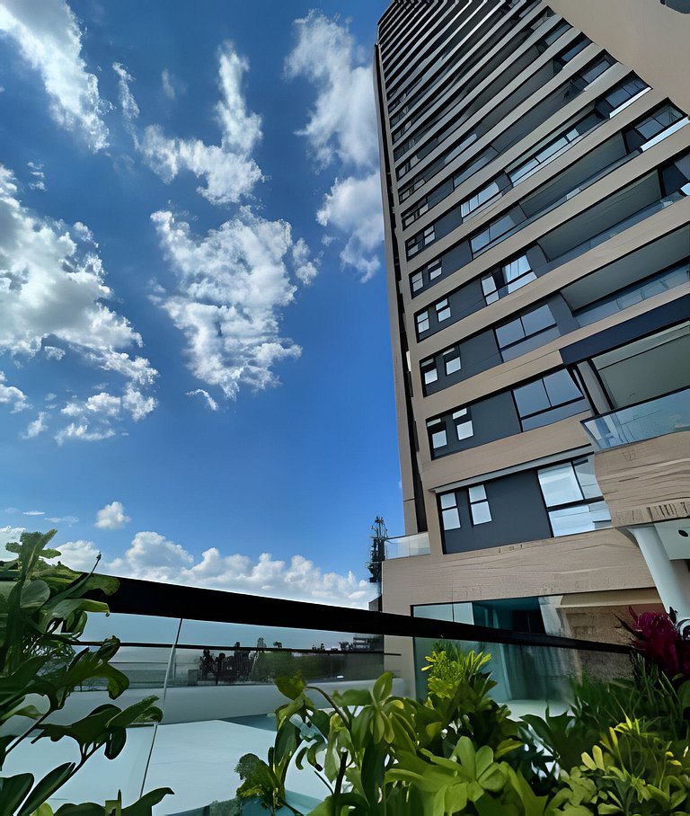 Parma 2305 - Elegance in the Urban Heart / Poblado