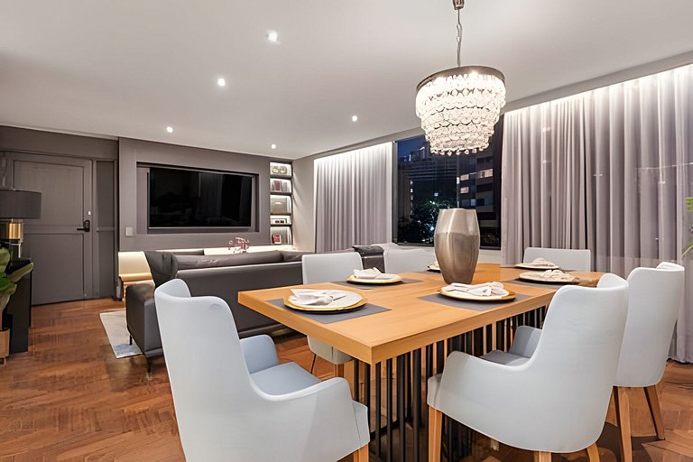 Florida 702 - Comfort and Style in Poblado / AC