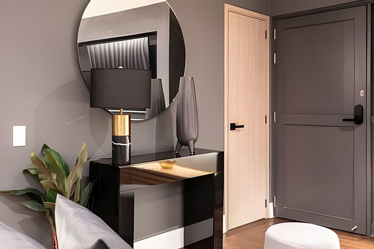 Florida 702 - Comfort and Style in Poblado / AC