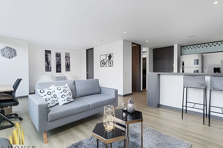 Manila Center 303 - Sophisticated Loft/Trendy nbhd