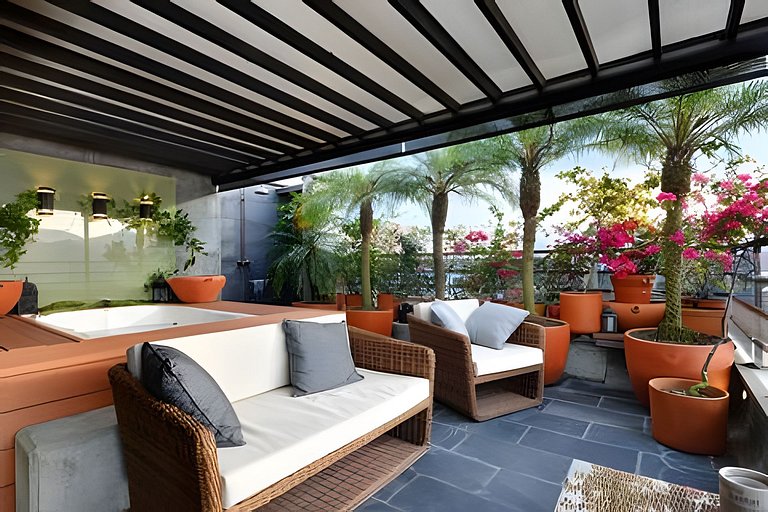Setai 1408 - Stunning Luxury Penthouse with Views