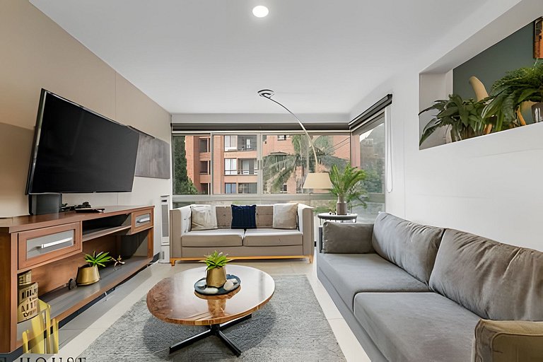 El Tesoro 202A - Spacious Apt w Luxury Finishes