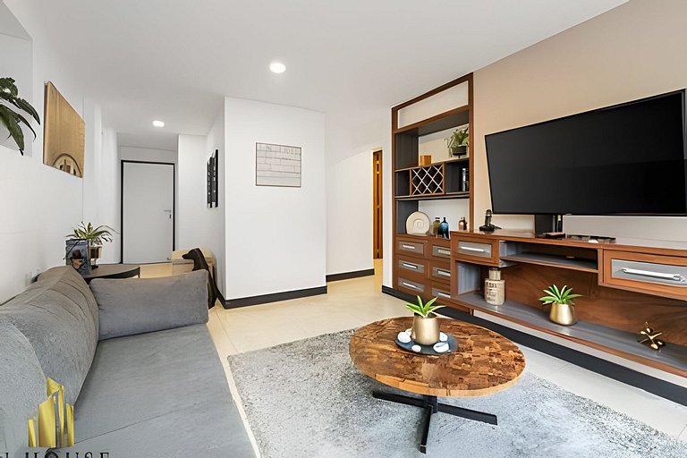 El Tesoro 202A - Spacious Apt w Luxury Finishes