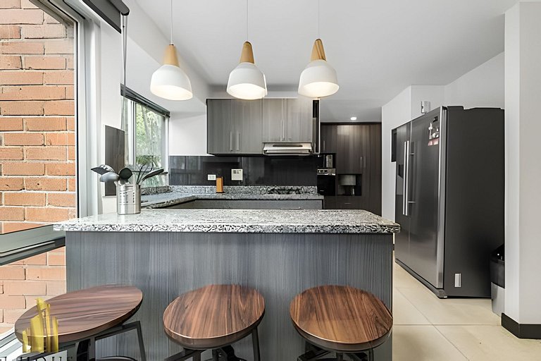 El Tesoro 202A - Spacious Apt w Luxury Finishes