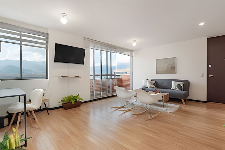 Plaza del Rio 2015-Airy apt near Modern Art Museum