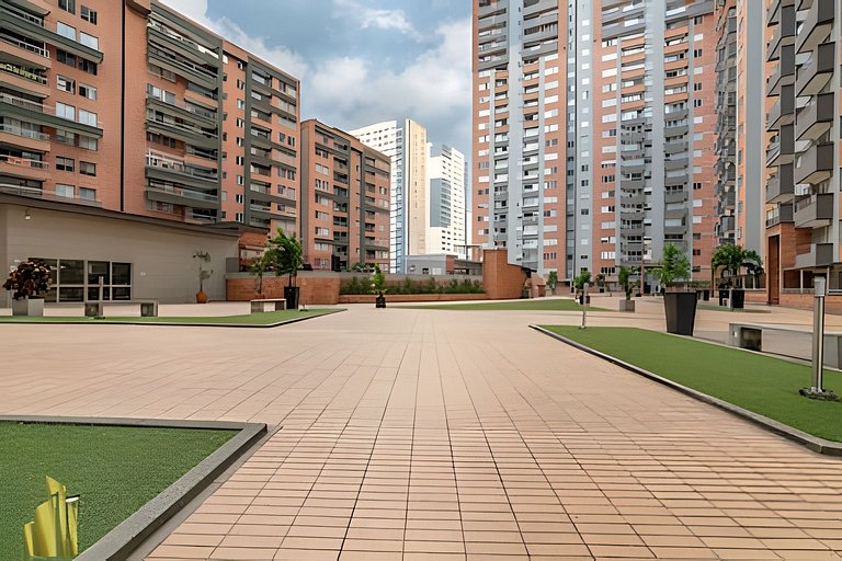 Plaza del Rio 2015-Airy apt near Modern Art Museum