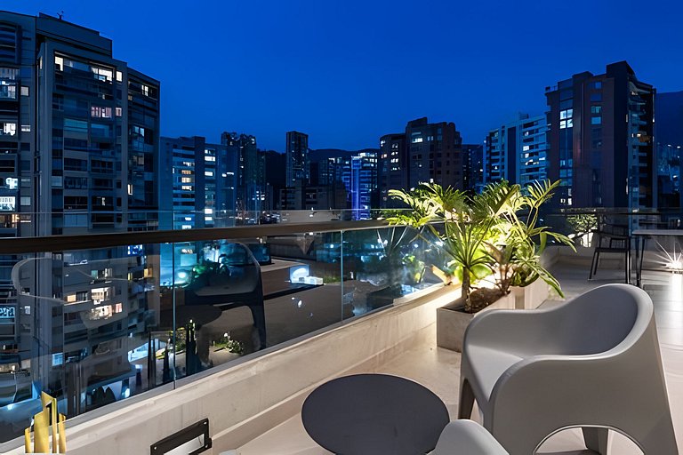Art Living 1003 - Elegant Priv loft with pool/saun