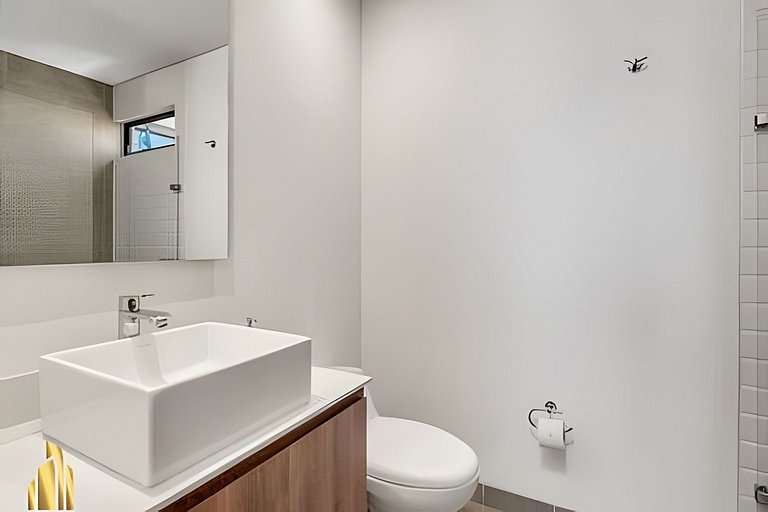Distrito Vera 1713 - Loft with AC and Balcony