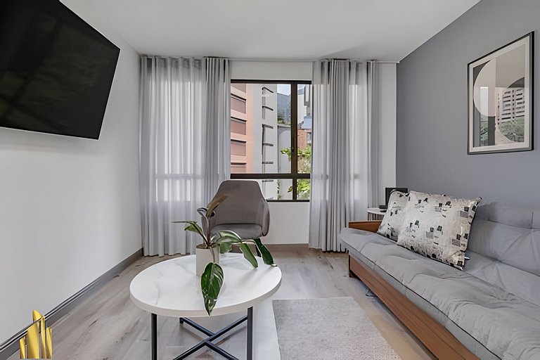 Ankara 602 - Private clean & bright Apt with AC
