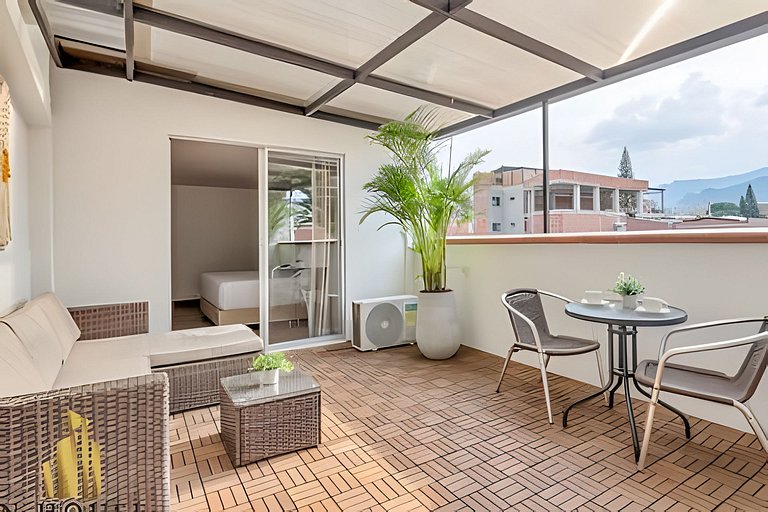 Aria Living 502 - Luxury Terrace in Laureles