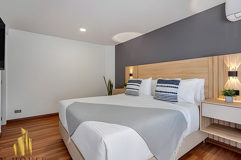 Aria Living 502 - Luxury Terrace in Laureles