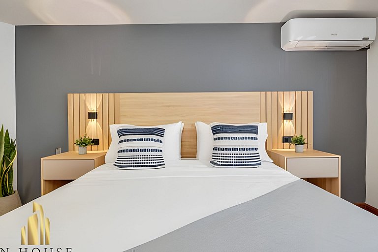 Aria Living 502 - Luxury Terrace in Laureles