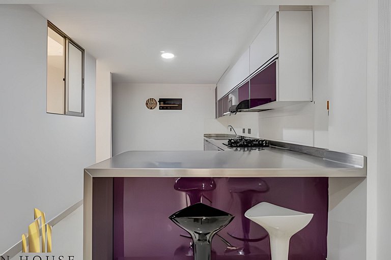 Aria Living 202 - Spacious Urban Luxury Retreat