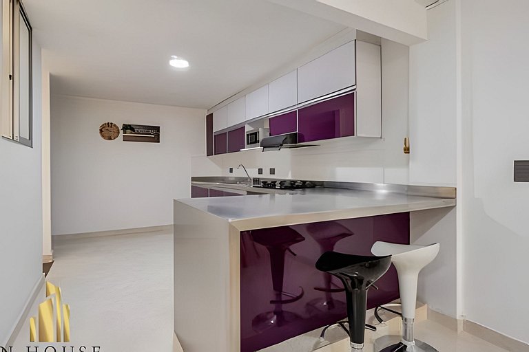 Aria Living 202 - Spacious Urban Luxury Retreat