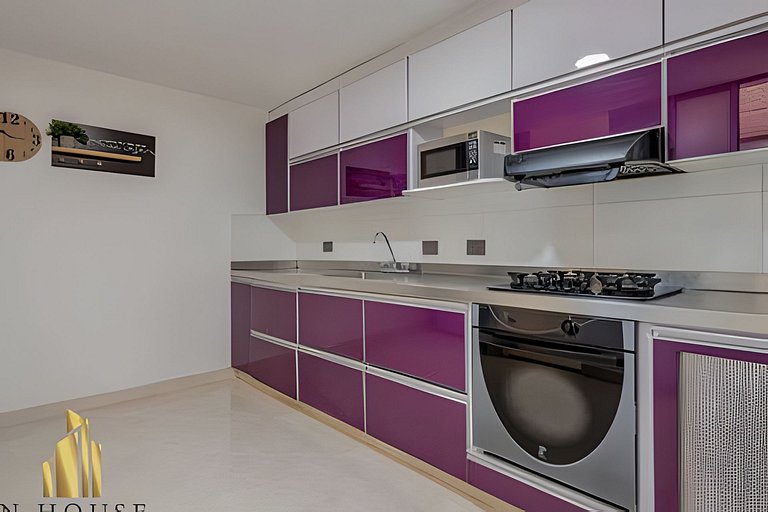 Aria Living 202 - Spacious Urban Luxury Retreat