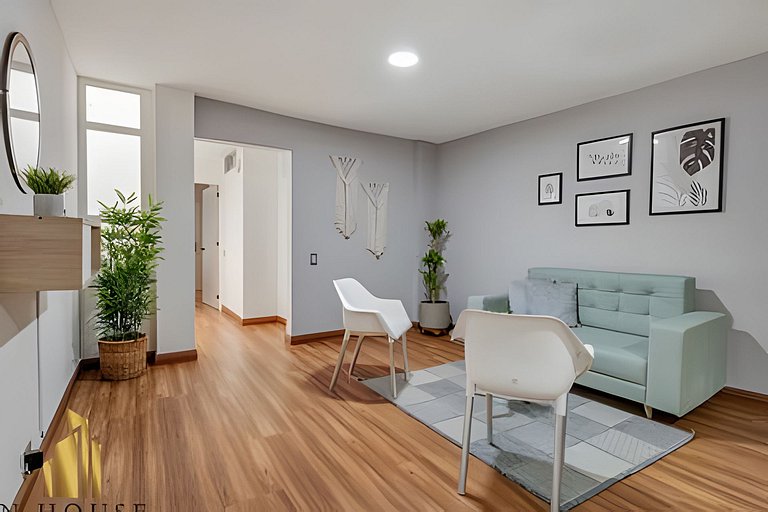 Aria Living 200 - Vibrant Apartment in Laureles