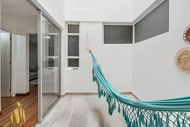 Aria Living 200 - Vibrant Apartment in Laureles