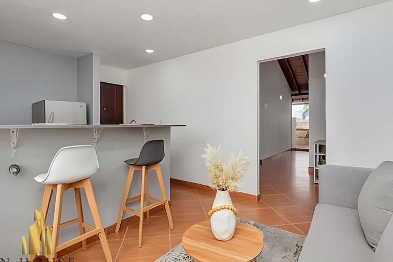 Aria Living 500 - Modern with Private Terrace