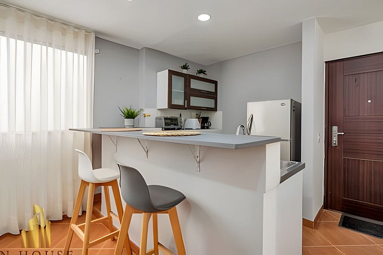 Aria Living 500 - Modern with Private Terrace