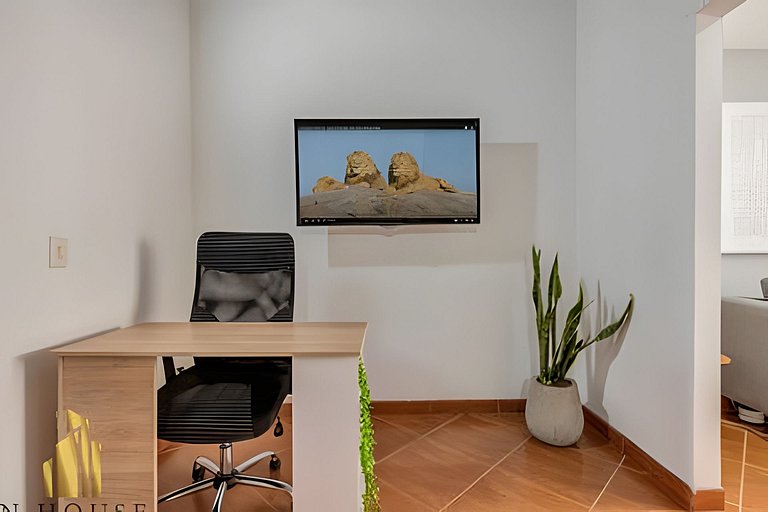 Aria Living 500 - Modern with Private Terrace