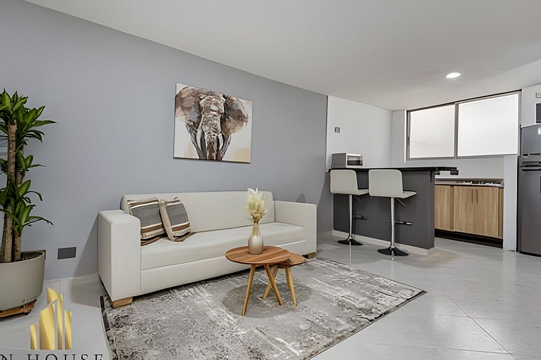 Aria Living 300 - Style and Urban Comfort