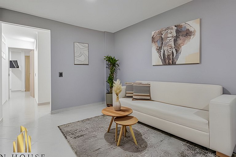 Aria Living 300 - Style and Urban Comfort