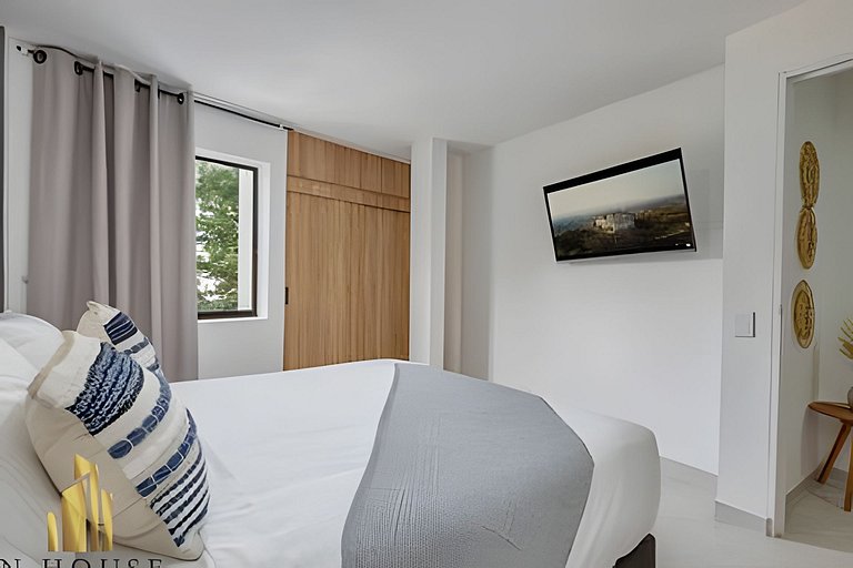 Aria Living 301 - Total Exclusivity in Laureles