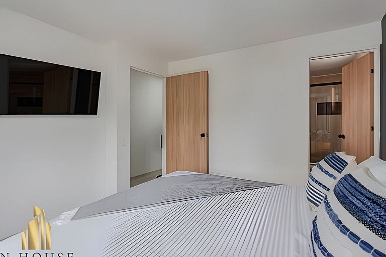 Aria Living 301 - Total Exclusivity in Laureles