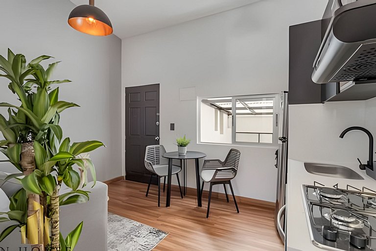 Aria Living 501 - Design and Perfect Location