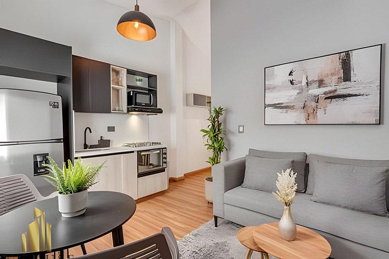 Aria Living 501 - Design and Perfect Location