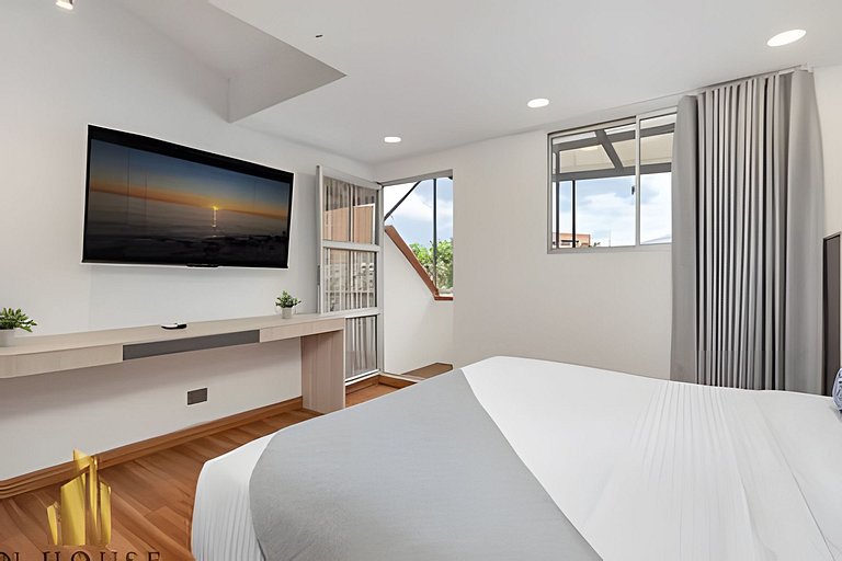 Aria Living 501 - Design and Perfect Location