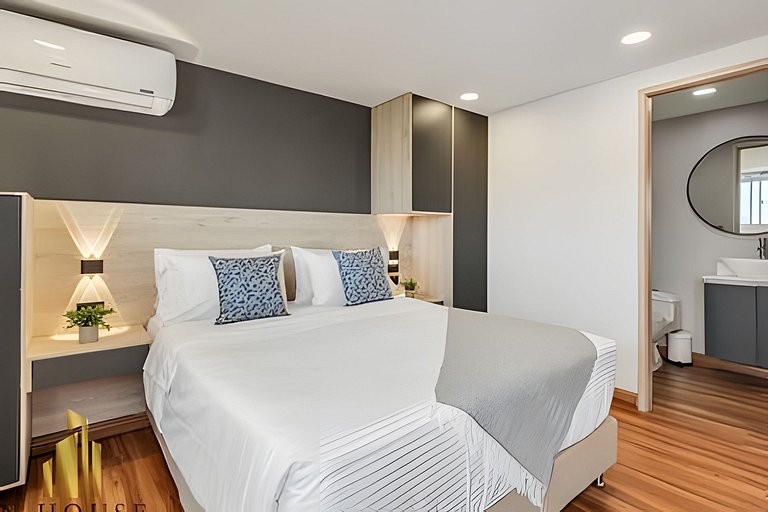 Aria Living 501 - Design and Perfect Location