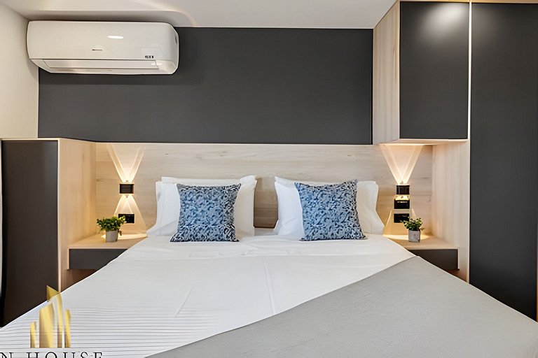 Aria Living 501 - Design and Perfect Location