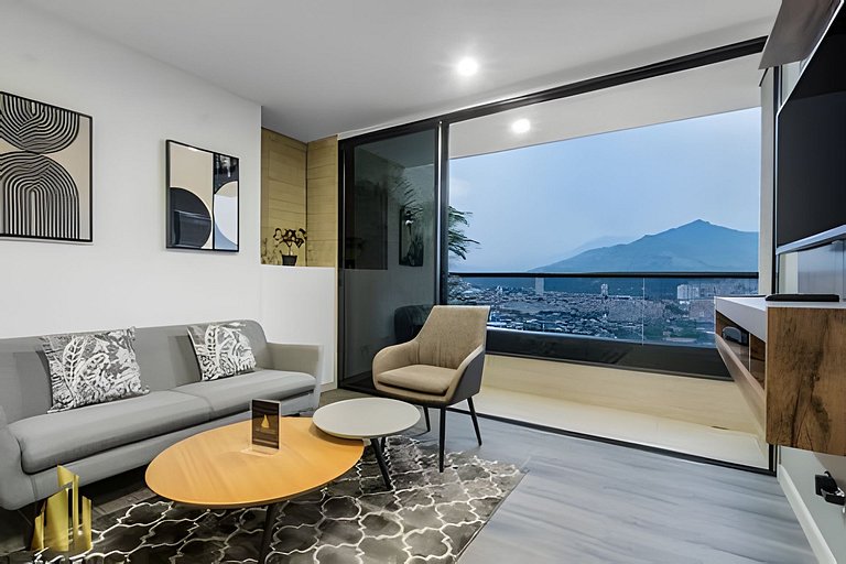 Class 48 2304 - Apt with Private Balcony/Sabaneta