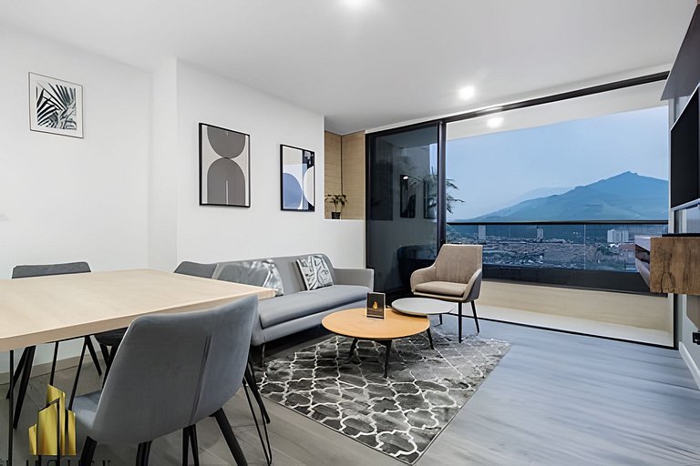 Class 48 2304 - Apt with Private Balcony/Sabaneta