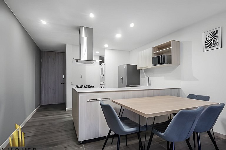 Class 48 2304 - Apt with Private Balcony/Sabaneta