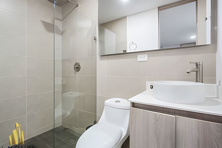 Class 48 2304 - Apt with Private Balcony/Sabaneta