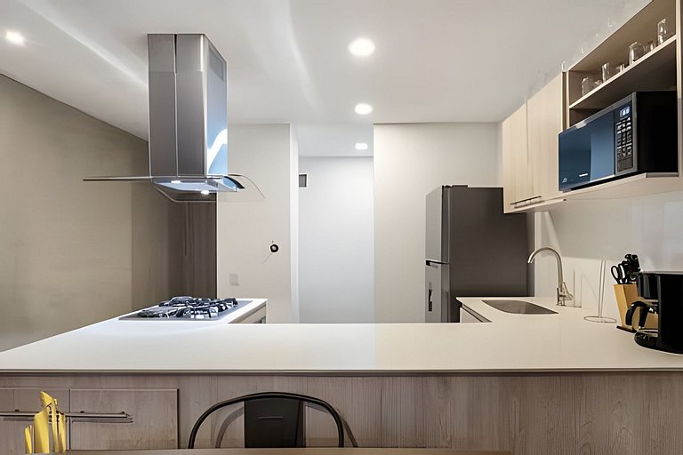 Class 48 2604 - Modern Living City views with AC