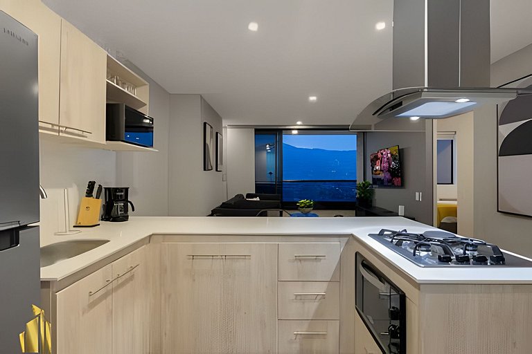 Class 48 2604 - Modern Living City views with AC
