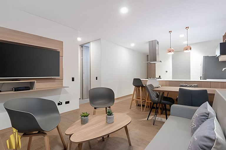 Class 48 2203 - Modern & Cozy Apt w/ Priv balcony