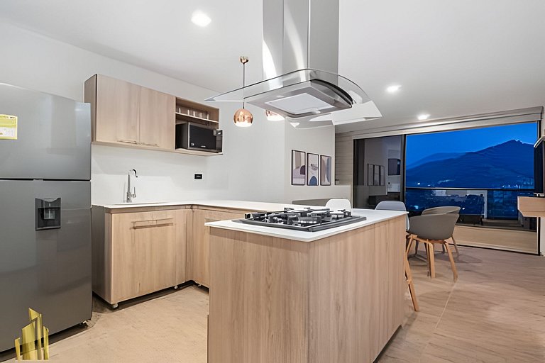 Class 48 2203 - Modern & Cozy Apt w/ Priv balcony