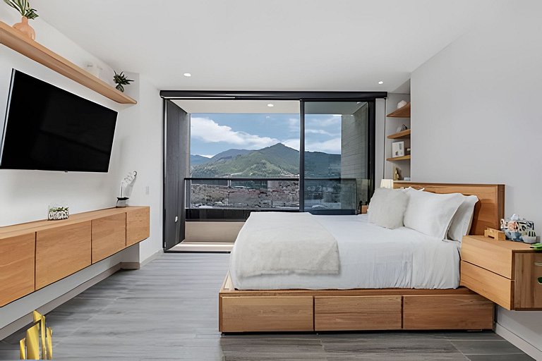 Class 48 2501 - Tranquil & Bright loft w Balcony