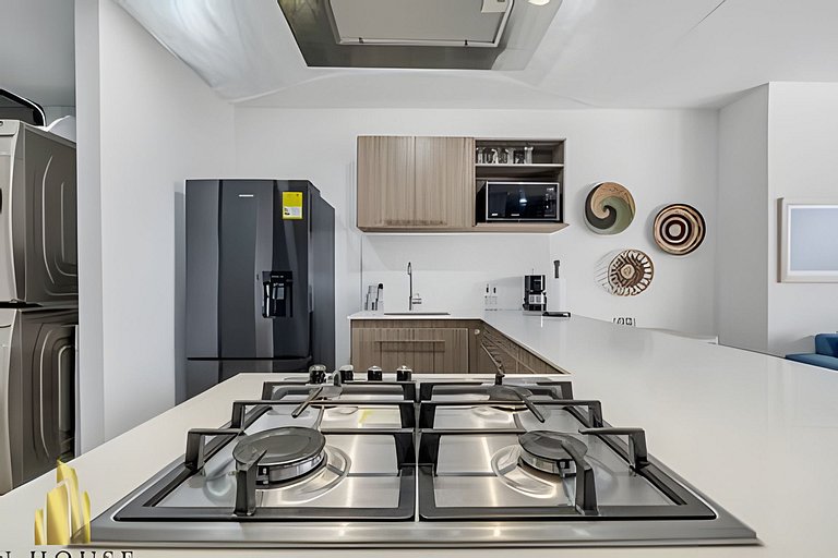 Class 48 1404 - Modern Living City views with AC