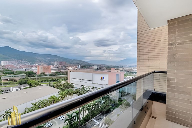 Class 48 1404 - Modern Living City views with AC