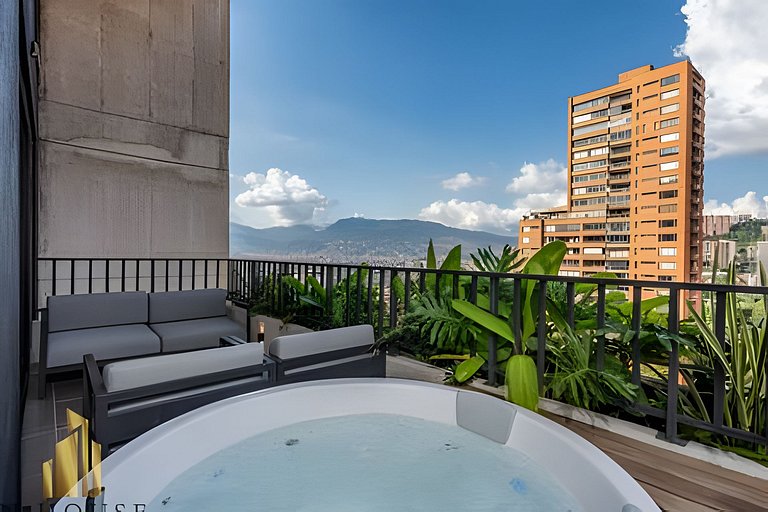 Morph 1301 - Chill Haven BBQ, Jacuzzi, AC