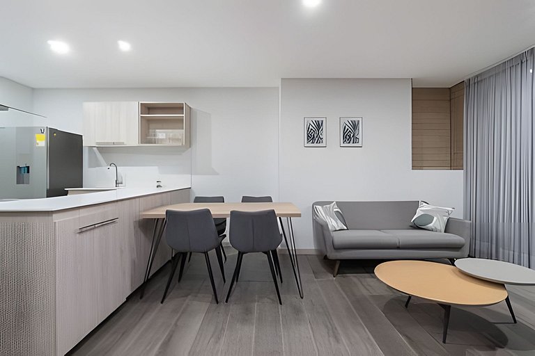 Class 48 2303- High-Class Loft w/ Priv balcony